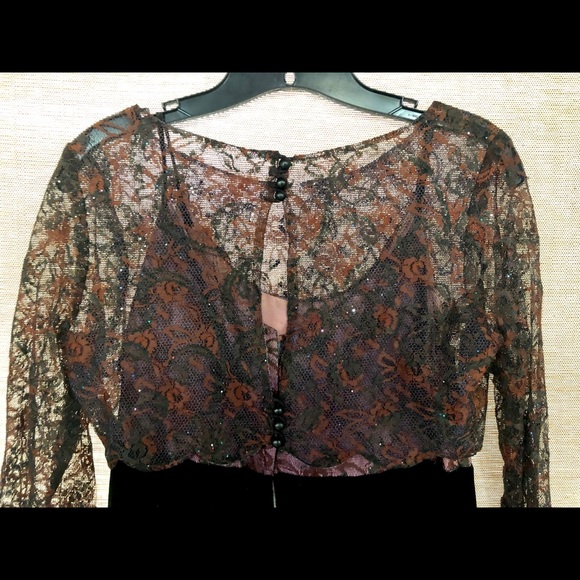 Vintage Lace Formal Evening Prom Dress - Picture 4 of 7